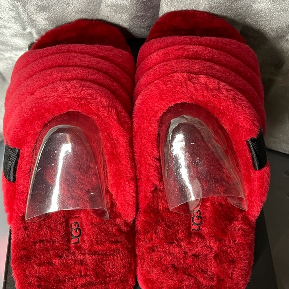 COPY - 🤑Ugg Slippers - Picture 4 of 5